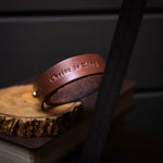 Bracelete de Couro Savana